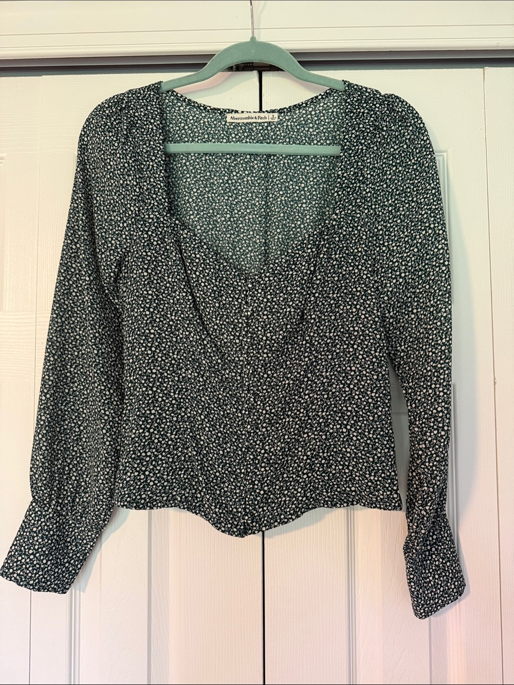 Abercrombie & Fitch Black Micro Floral V-Neck Long Sleeve Blouse